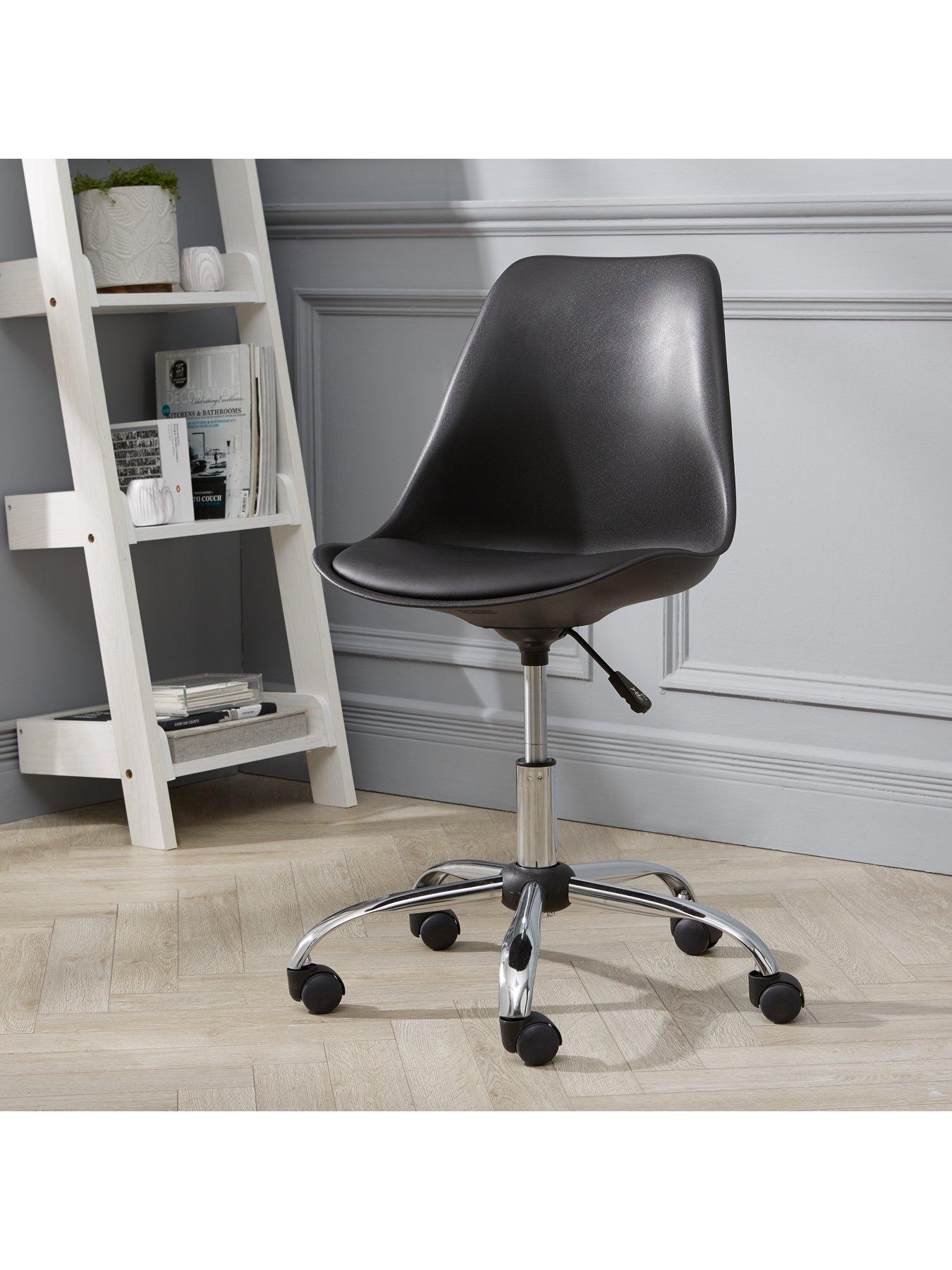 Layla chair best sale