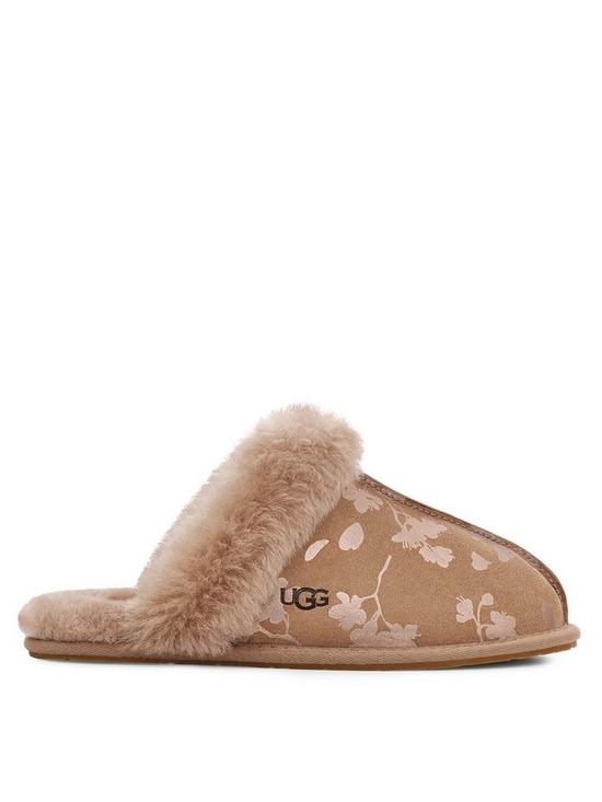 front image of ugg-scuffette-ii-floral-foil-slipper-taupe