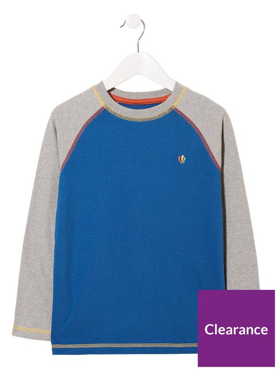 front image of fatface-boys-long-sleeve-contrast-raglan-t-shirt-washed-blue