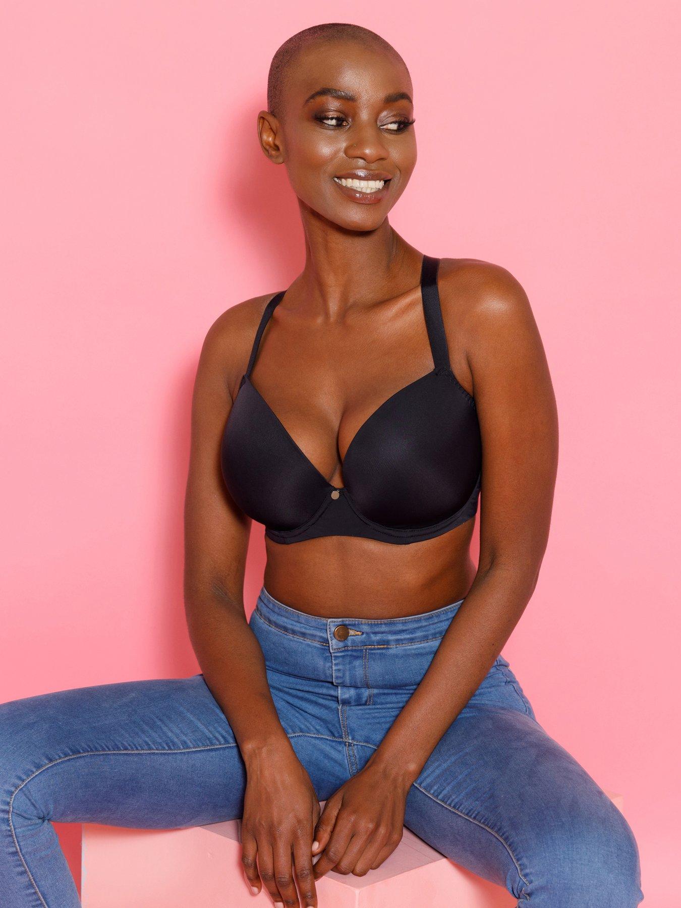 front image of curvy-kate-smoothie-t-shirt-plunge-bra-black