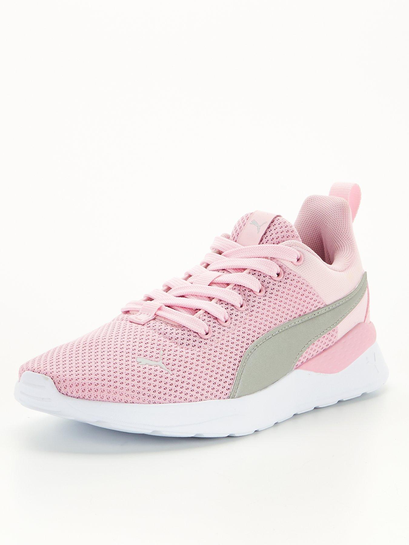toddlers trainers size 6