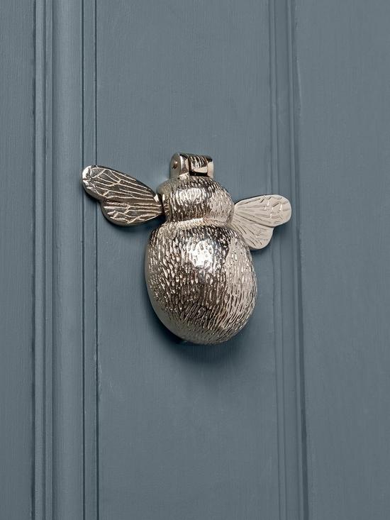 front image of cox-cox-bumble-bee-door-knocker-nickel