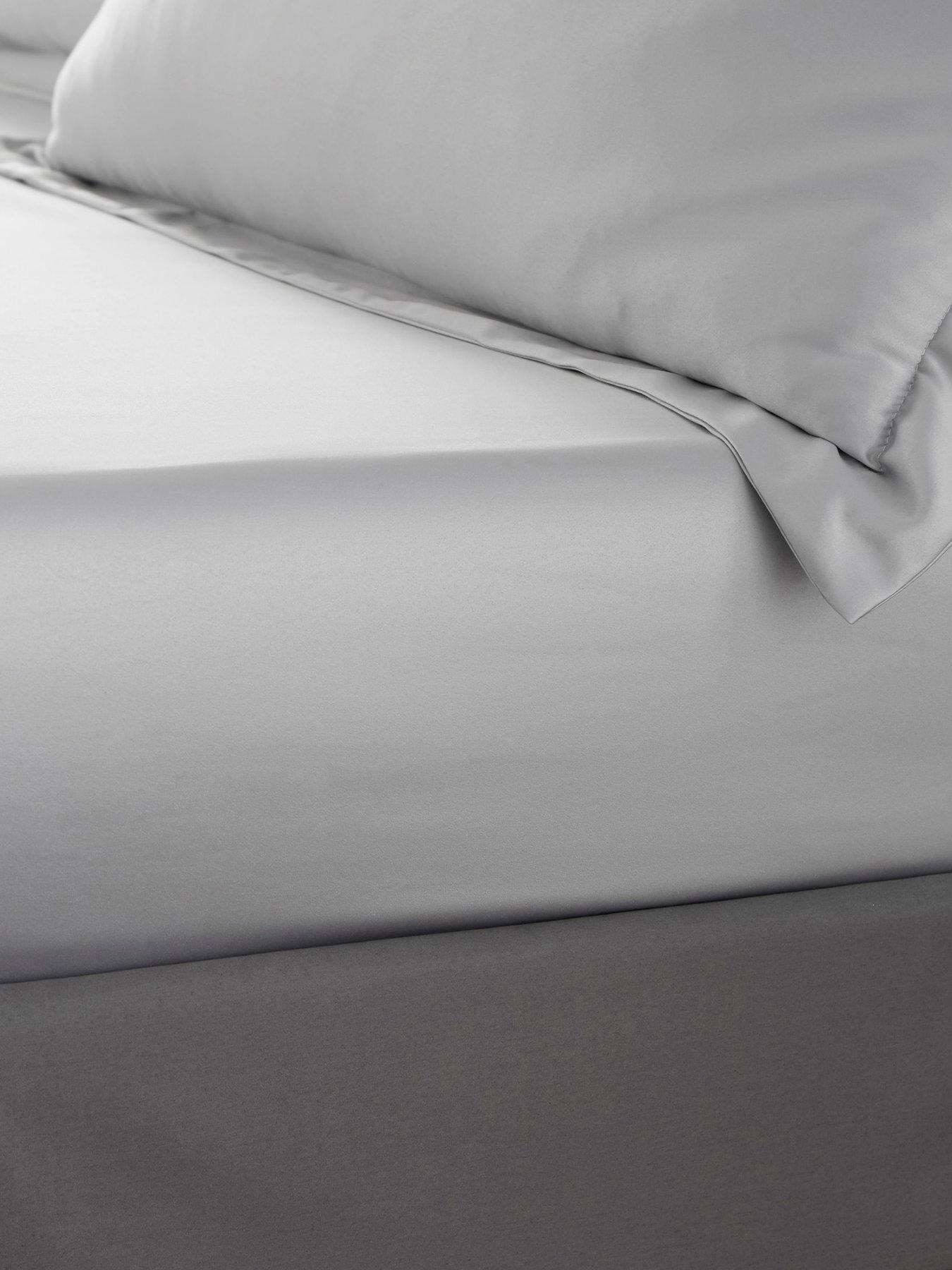 Catherine Lansfield Silky Soft Satin - Silver
