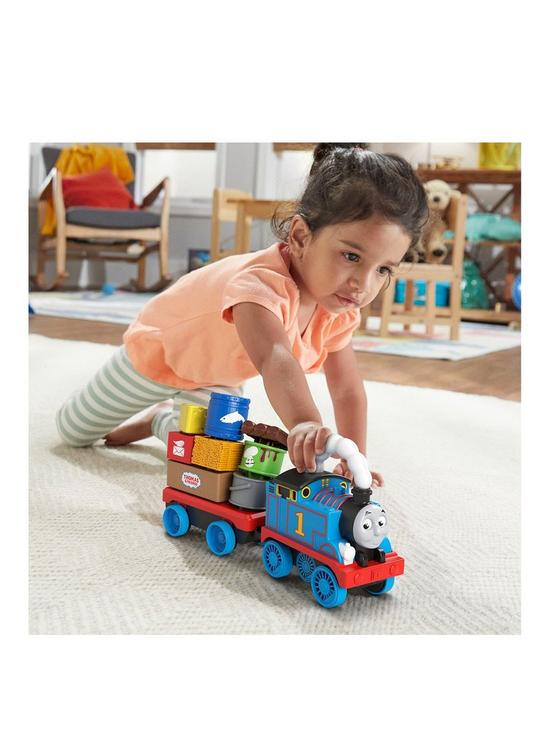 front image of thomas-friends-wobble-cargo-stacker-train
