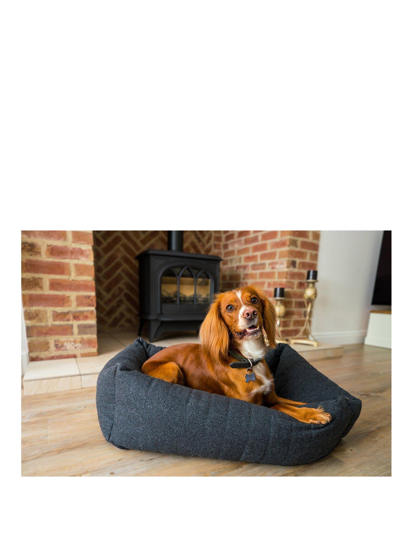 max studio dog bed
