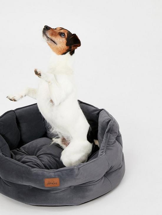 stillFront image of joules-chesterfield-pet-bed--nbspgrey