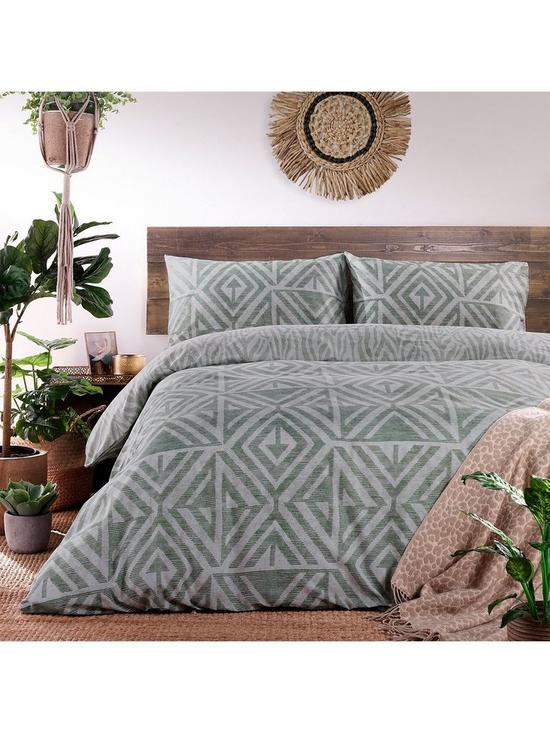 front image of riva-home-tanza-duvet-covernbspset-green