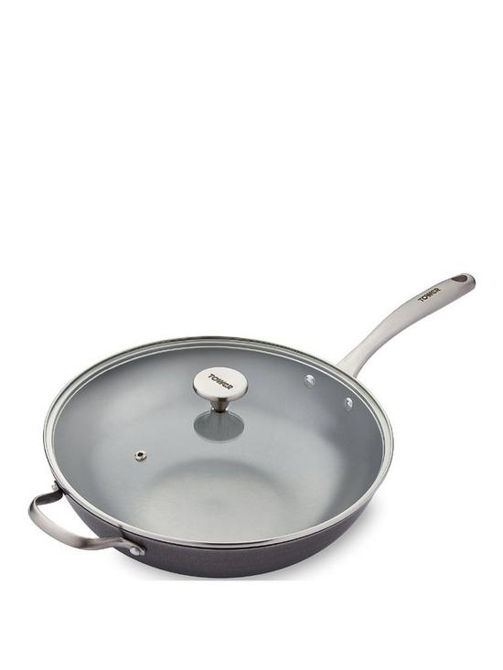 front image of tower-32cm-cast-iron-wok-with-lid