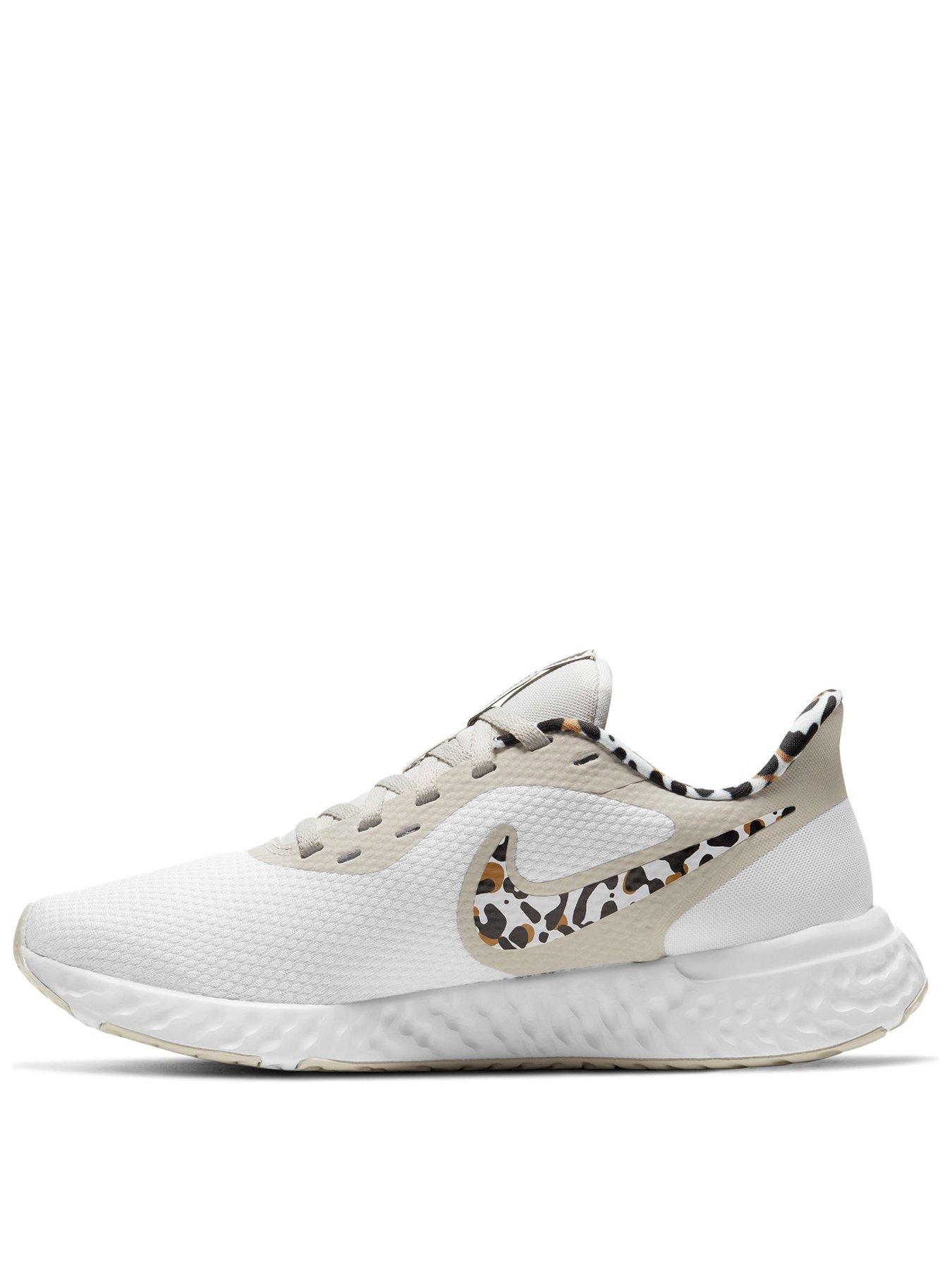 nike revolution 5 leopard