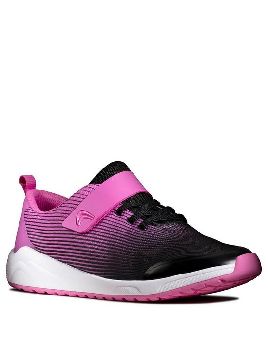front image of clarks-aeon-pace-trainer