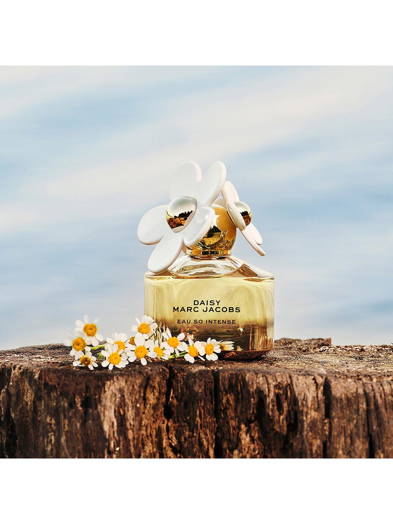 MARC JACOBS Daisy Eau So Intense Eau de Parfum 100ml littlewoods
