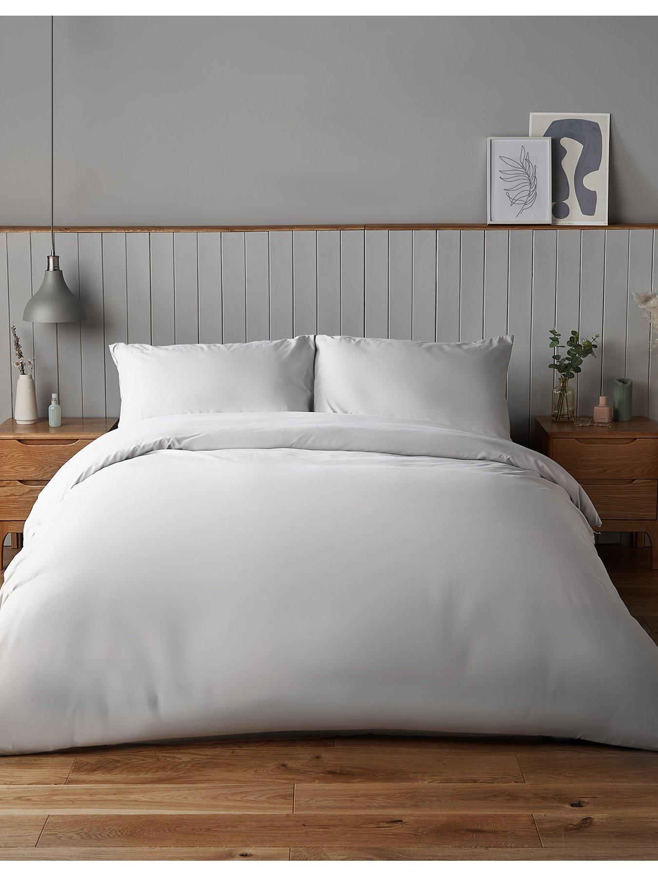 Catherine Lansfield Cosy Larsson Geo Fleece Duvet Set - Grey, Downto