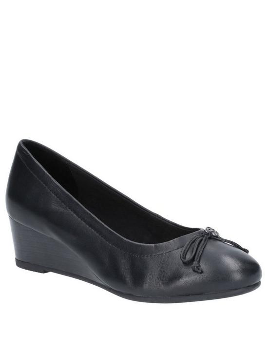 front image of hush-puppies-morkie-wedge-shoe-black