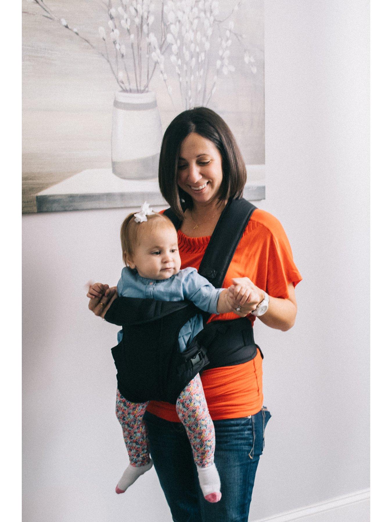 Image 2 of 7 of Dreambaby Ergonomic Manhattan&nbsp;Baby Carrier - Black