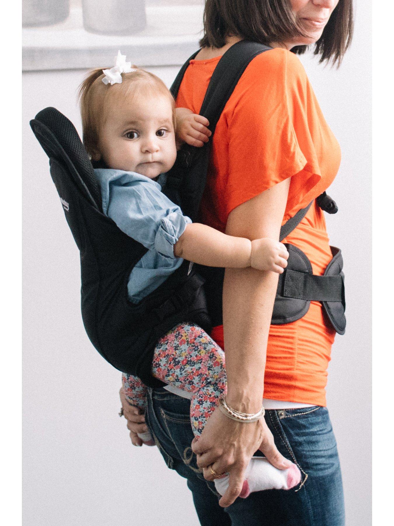 Image 6 of 7 of Dreambaby Ergonomic Manhattan&nbsp;Baby Carrier - Black