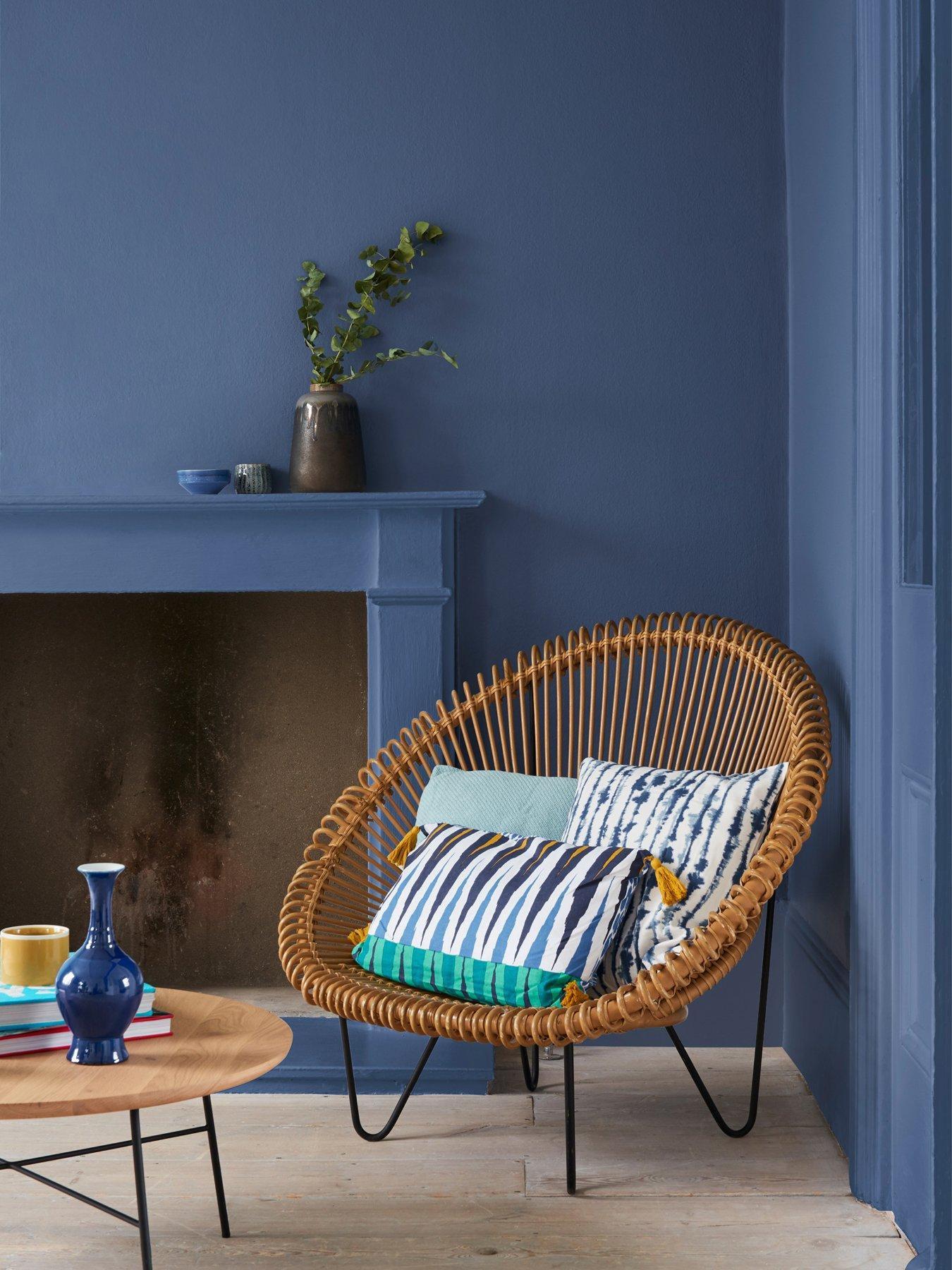 Image 1 of 4 of Rust-Oleum Chalky Finish 2.5-litre Wall Paint &ndash; Blue River
