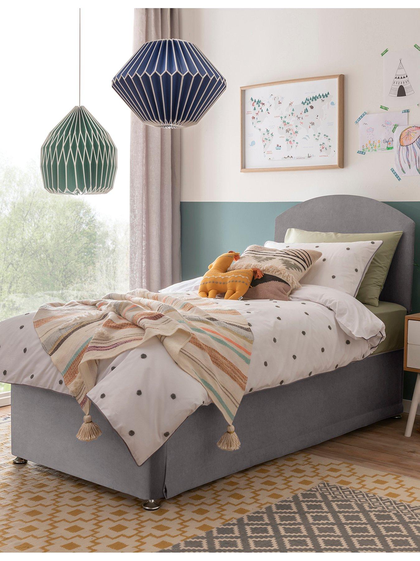 Silentnight Kids 600 Pocket Maxi Store Velvet Divan Bed Set, Headboard