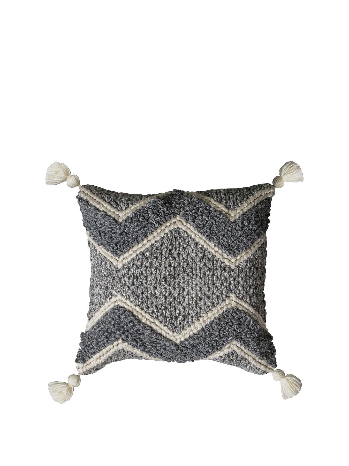 gallery-habana-cushion-grey-cream