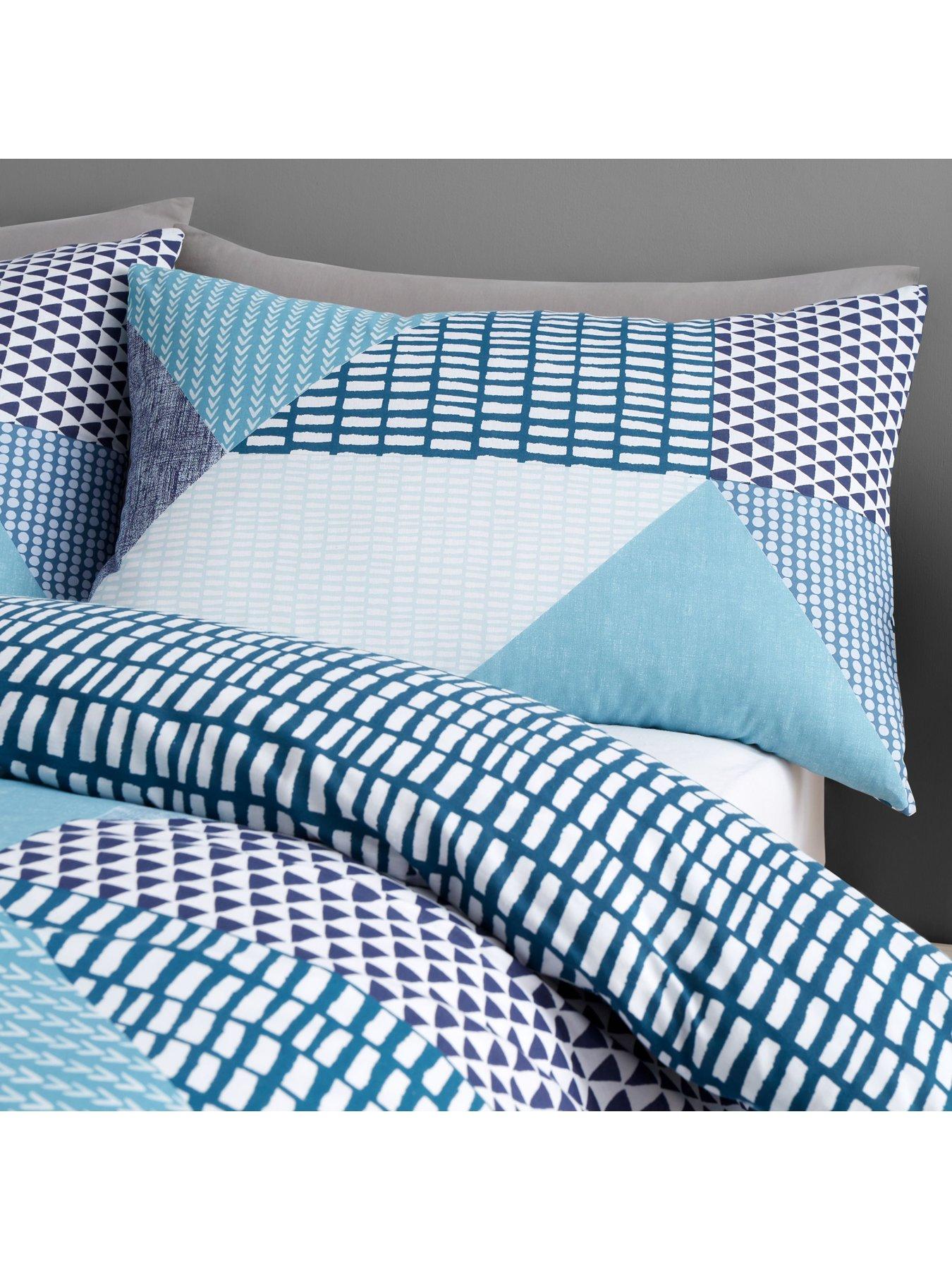 Image 3 of 6 of Catherine Lansfield Larsson Geo Duvet Cover Set - Teal