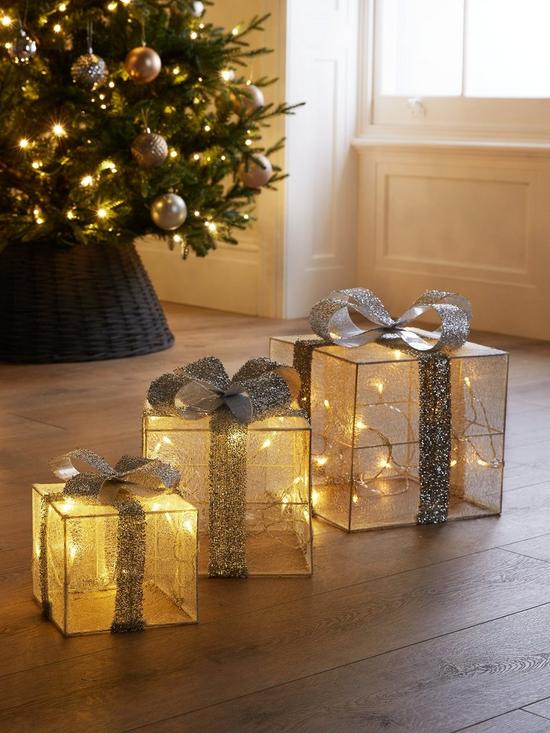 front image of set-ofnbsp3-light-up-christmas-parcels-whitesilver