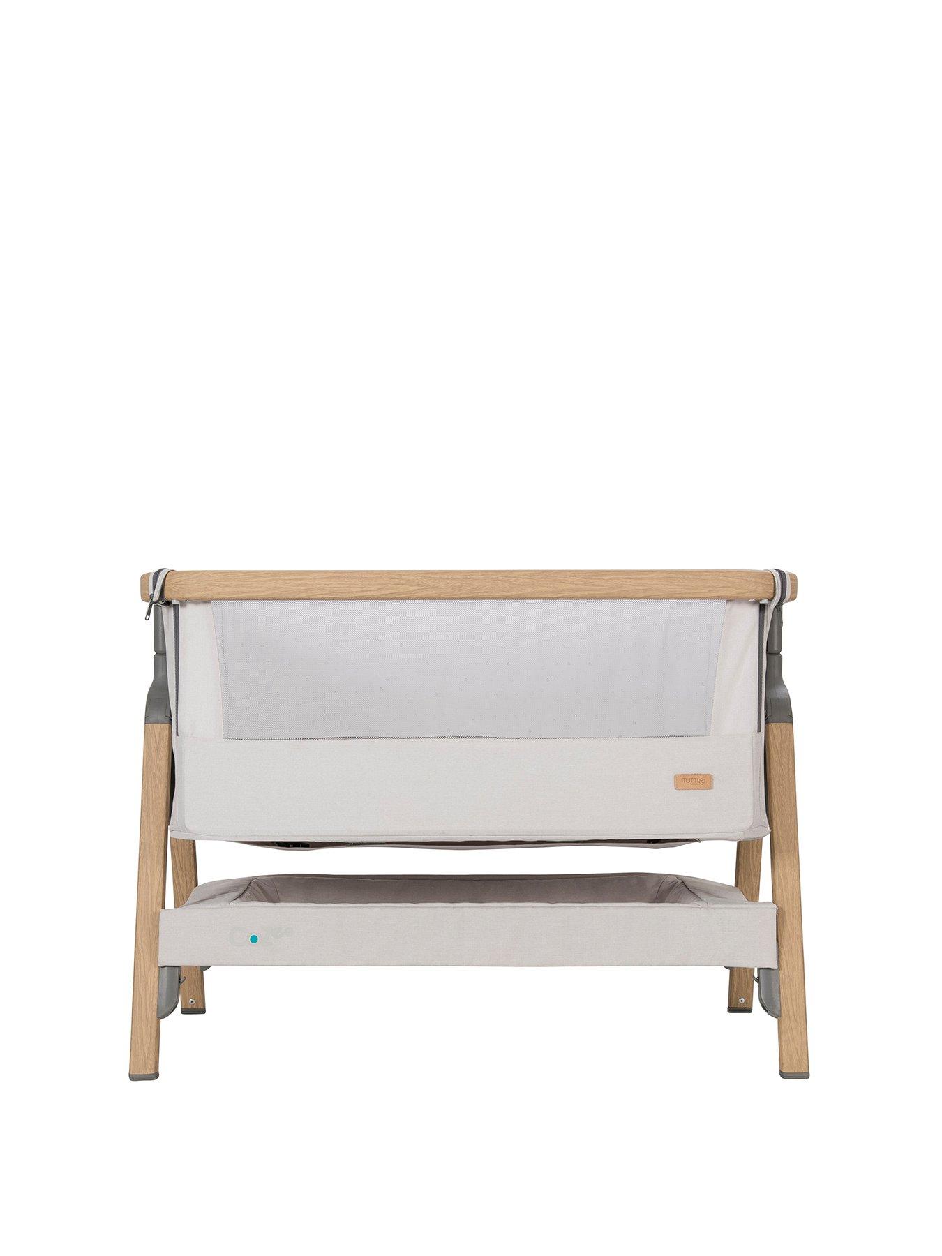 Tutti Bambini Cozee Bedside Crib-Oak 