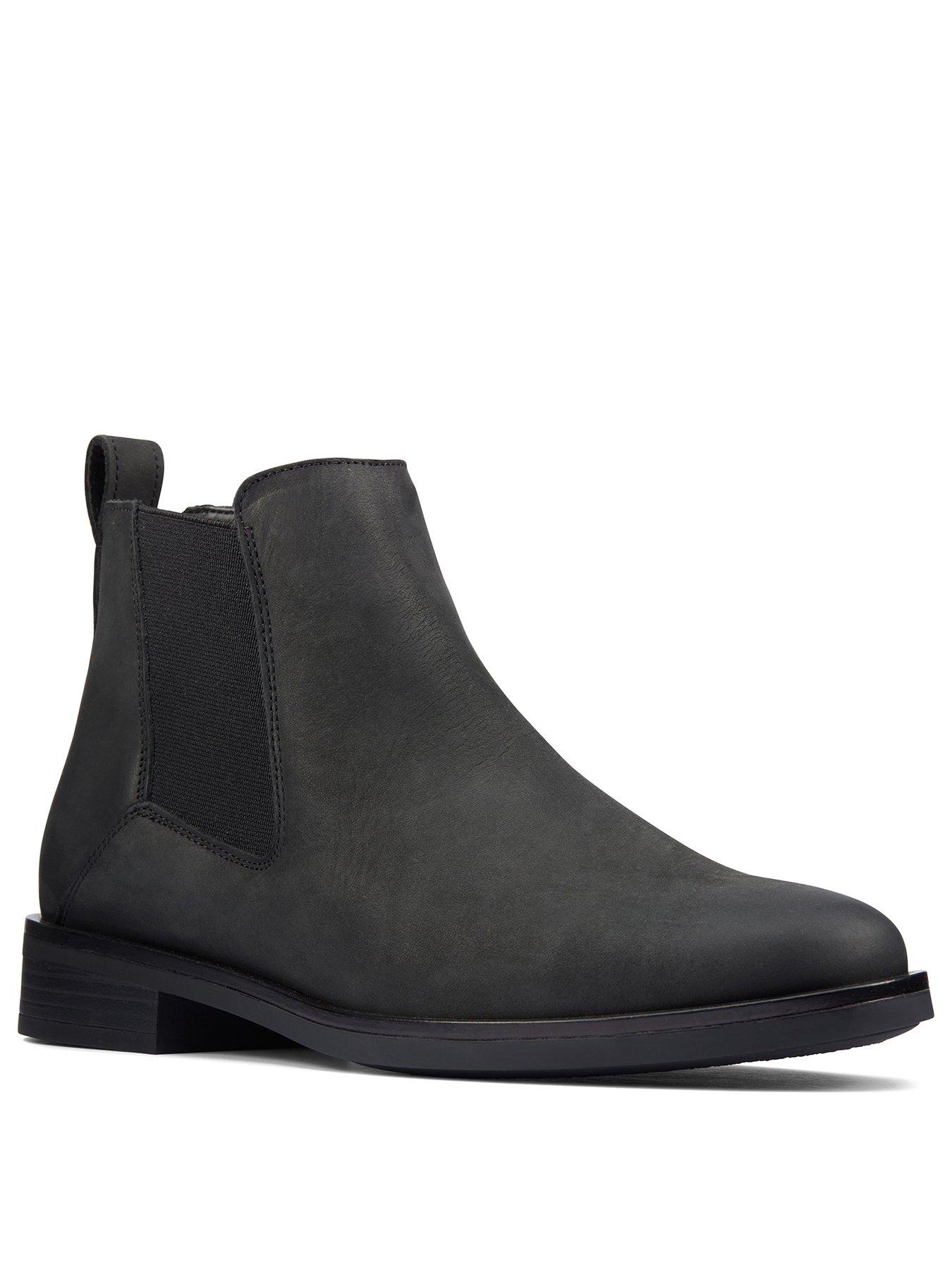 clearance boots womens