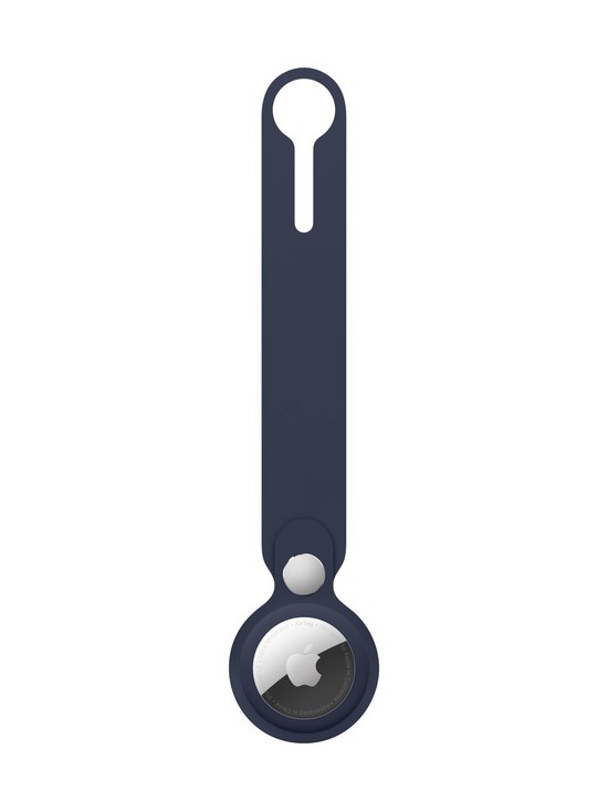 outfit image of apple-airtag-loop-deep-navy-airtag-not-included