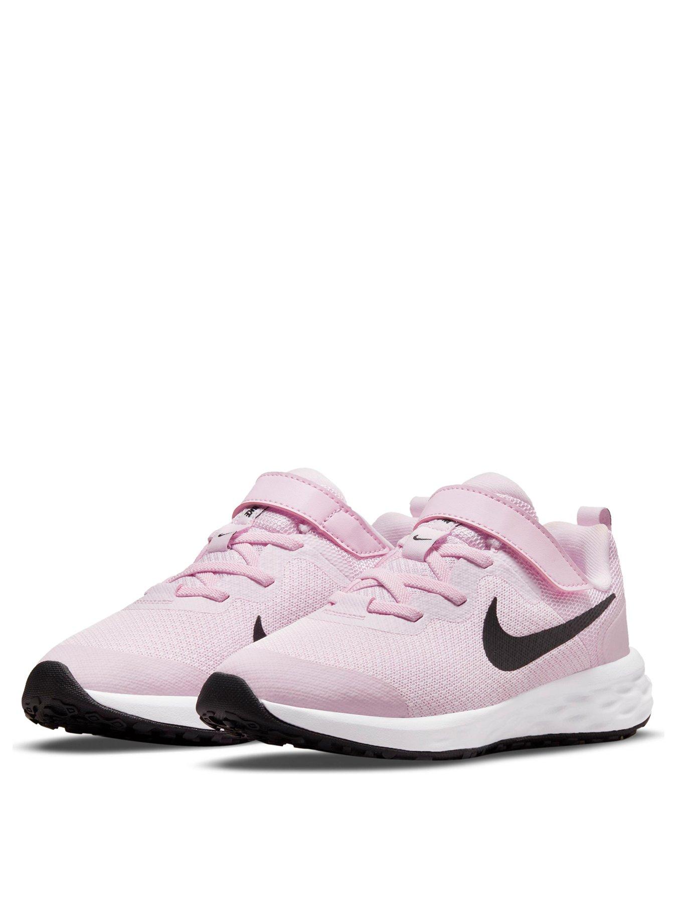 Nike shop trainers childrens