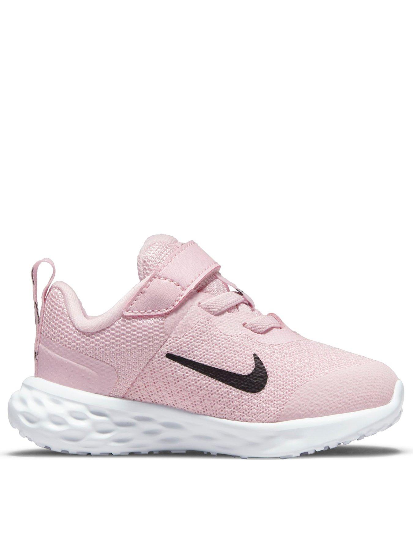 Infant pink outlet nike trainers