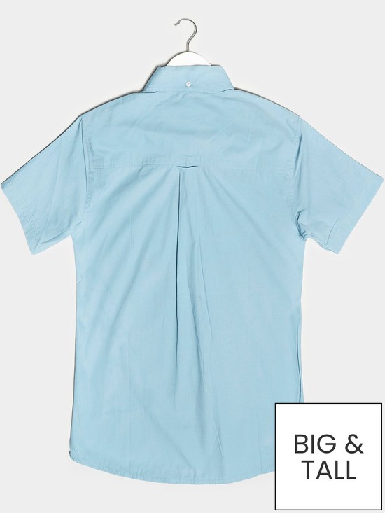 stillFront image of badrhino-essential-short-sleeve-oxford-shirt-blue