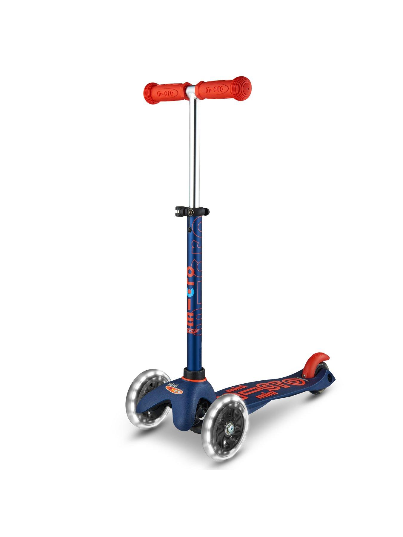 micro-scooter-mini-deluxe-led-scooter--nbspnavy
