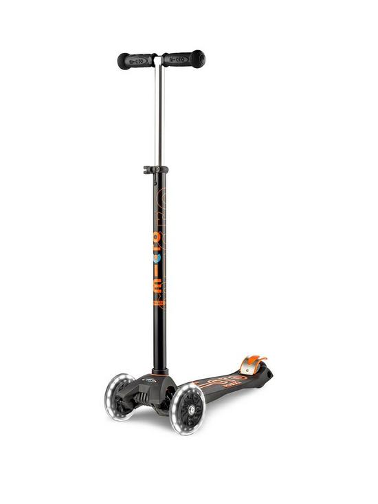 front image of micro-scooter-maxi-deluxe-led-black