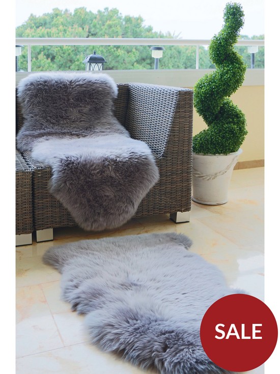 stillFront image of very-home-genuine-sheepskin-wool-rug-single