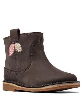 clarks-comet-style-toddler-boot