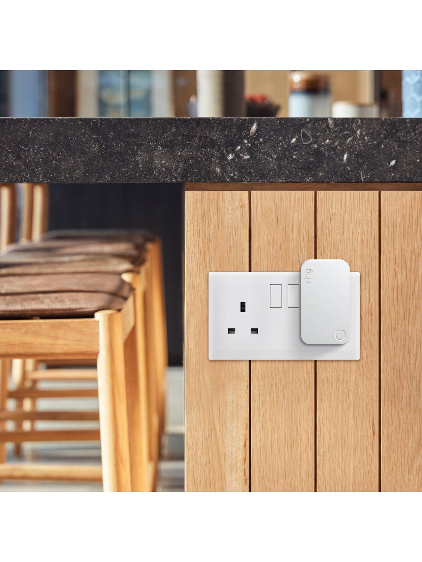  image of ring-alarm-range-extender-2nd-gen