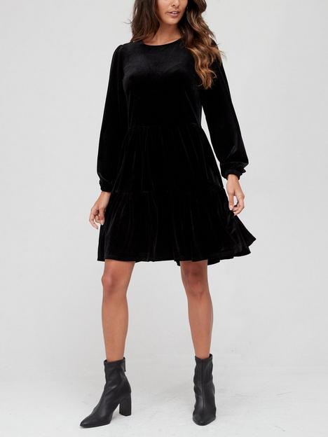 v-by-very-velvet-tiered-dress-black