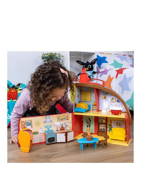 stillFront image of bing-bings-house-playset-with-bing-and-flop-play-figures
