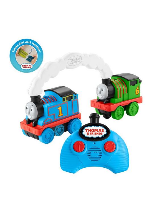 stillFront image of thomas-friends-race-amp-chase-remote-control-train-engine
