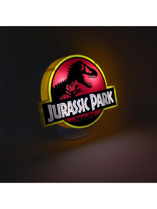 stillFront image of jurassic-world-jurassic-park-logo-light