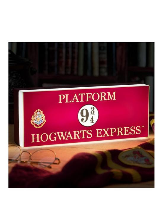 front image of harry-potter-hogwarts-express-logo-light