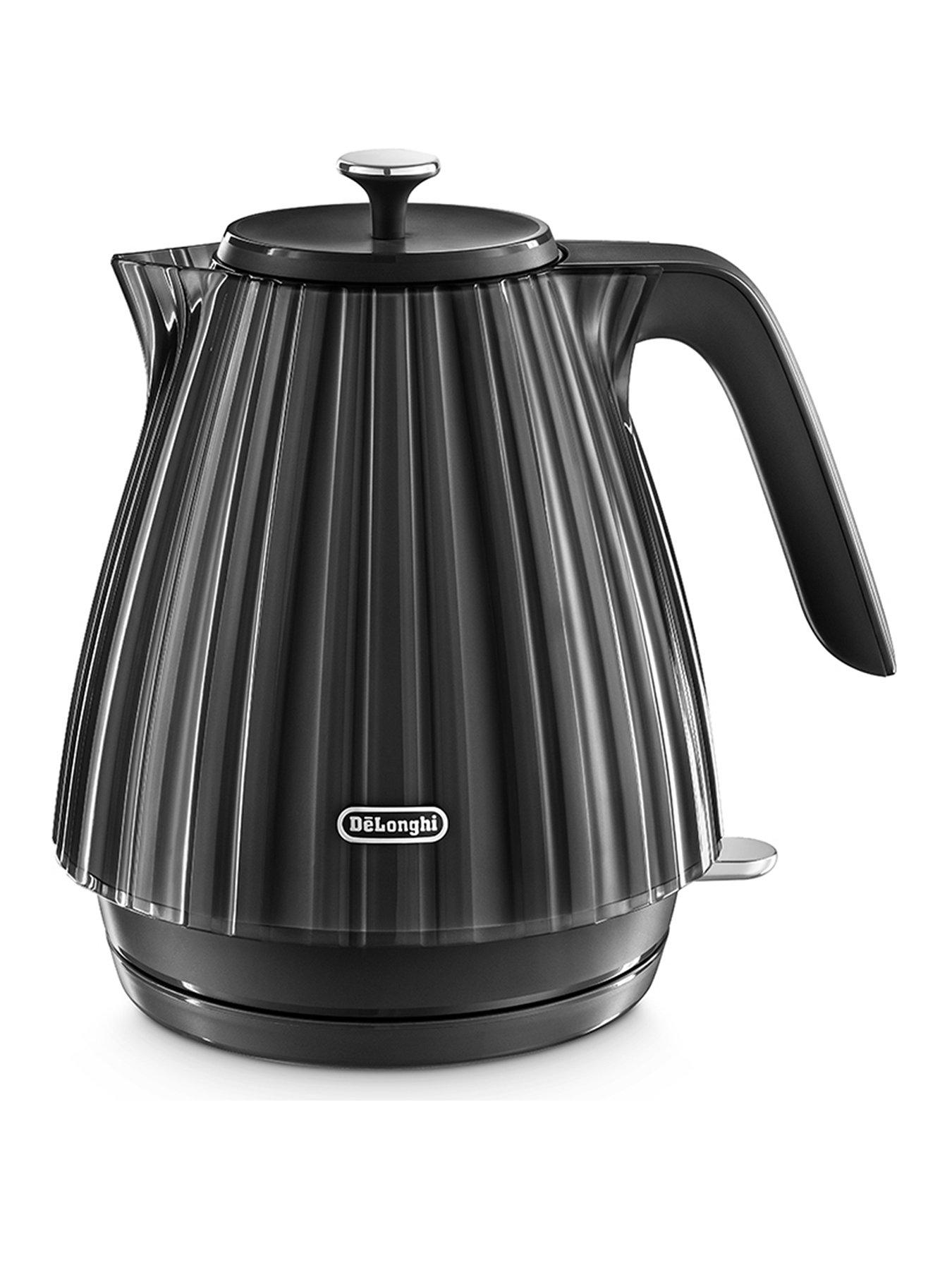 DeLonghi Ballerina Kettle Black