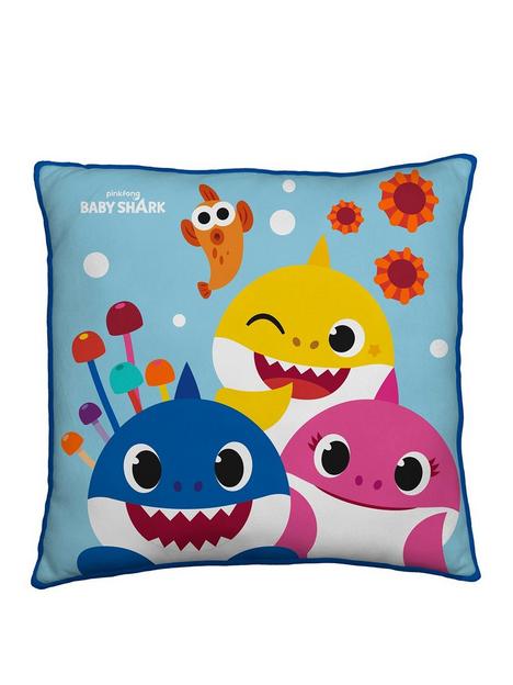 baby-shark-bay-shark-rainbow-square-cushion