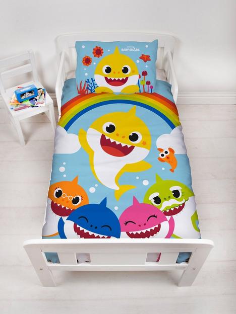 baby-shark-rainbow-toddler-duvet-cover-and-pillowcase-set