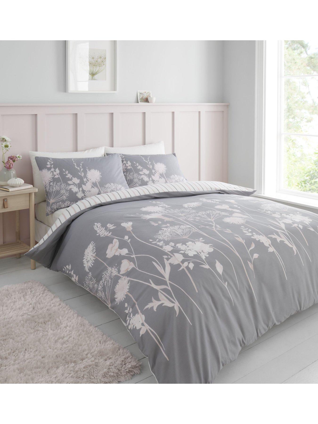 Catherine Lansfield Meadowsweet Floral Duvet Cover Set - Grey Pink ...