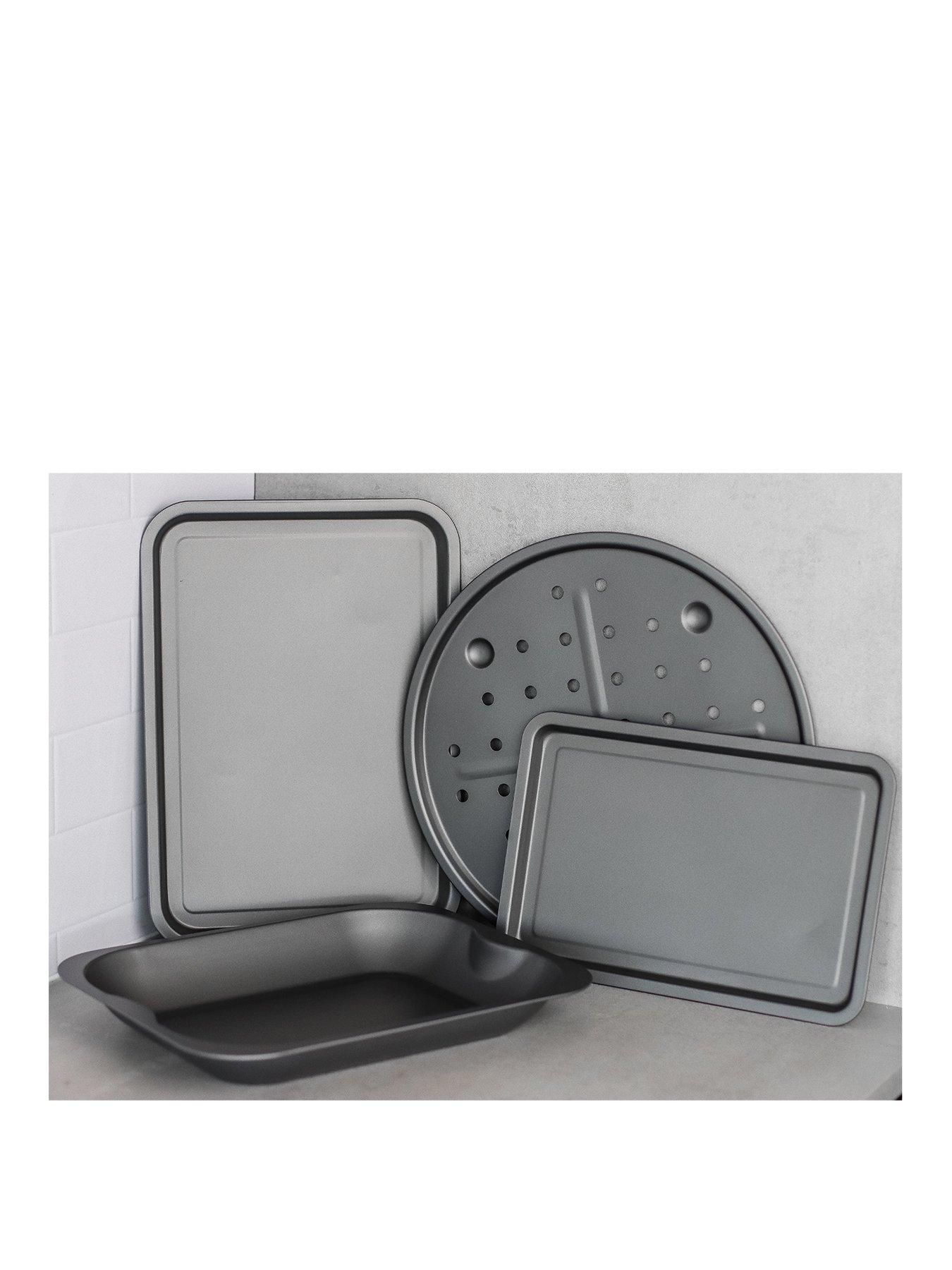  MasterClass 35 x 24 cm Baking/Roasting Tray with PFOA Free Non  Stick, Robust 1 mm Carbon Steel Deep Rectangular Traybake Tin: Chefs Pans:  Home & Kitchen