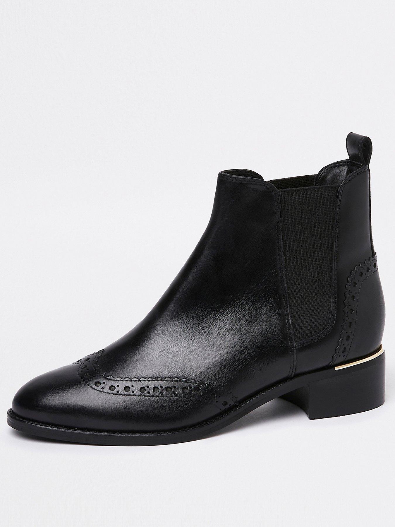 freda block heel ankle bootie