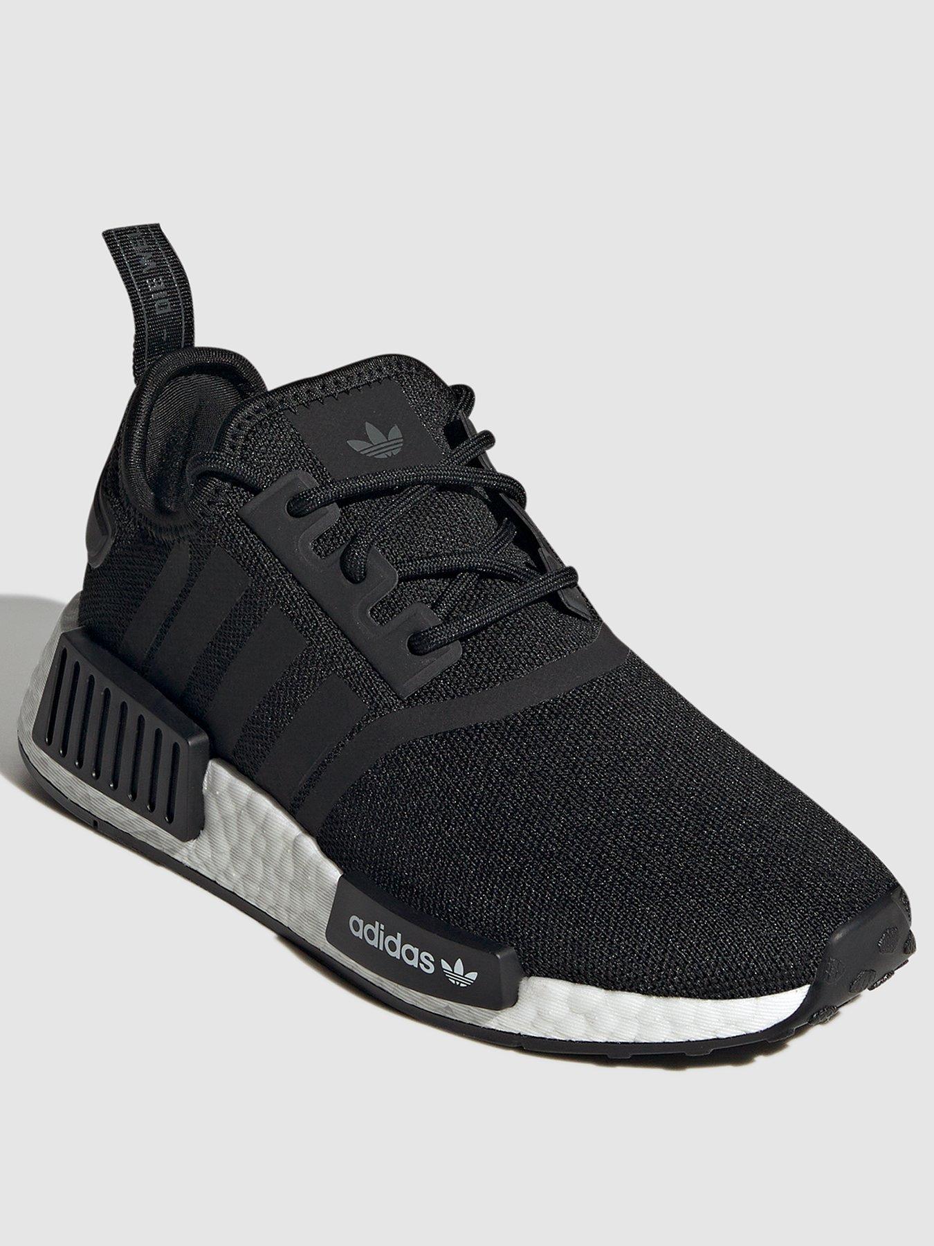 Junior adidas cheap nmd trainers