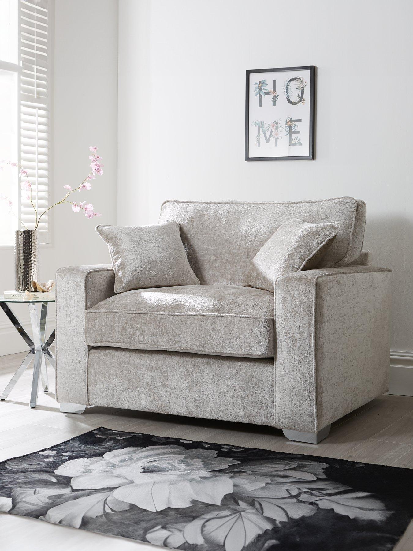 undefined Chicago Deluxe Fabric Snuggle Chair