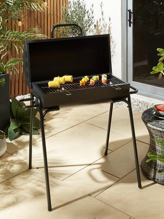 front image of oil-drum-bbq