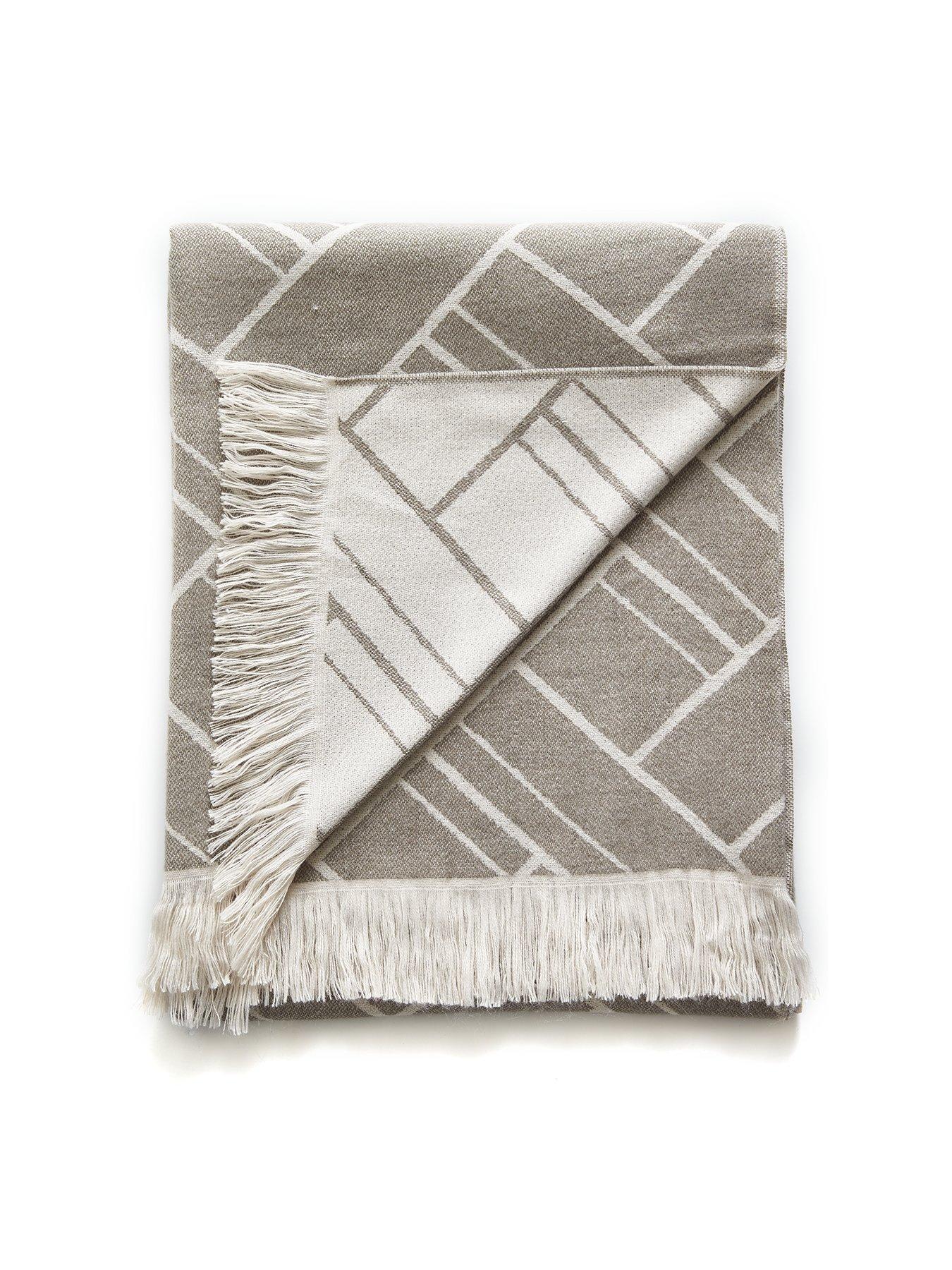 Cascade Home Retro Throw